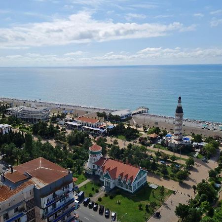 Luxury Aparthotel In Orbi City Sea View باتومي المظهر الخارجي الصورة