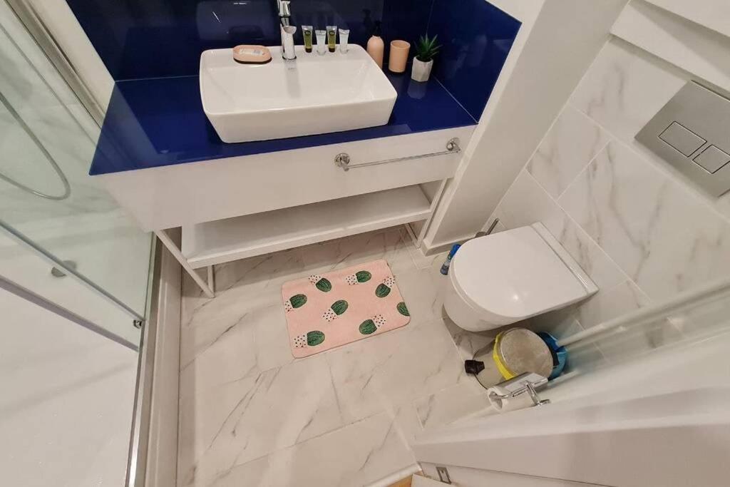 Luxury Aparthotel In Orbi City Sea View باتومي المظهر الخارجي الصورة