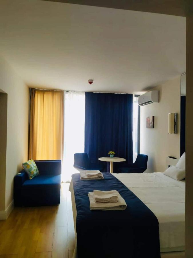 Luxury Aparthotel In Orbi City Sea View باتومي المظهر الخارجي الصورة